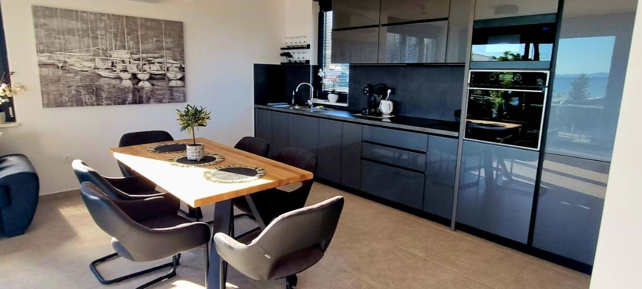 Dinary Apartman Vir Exterior photo